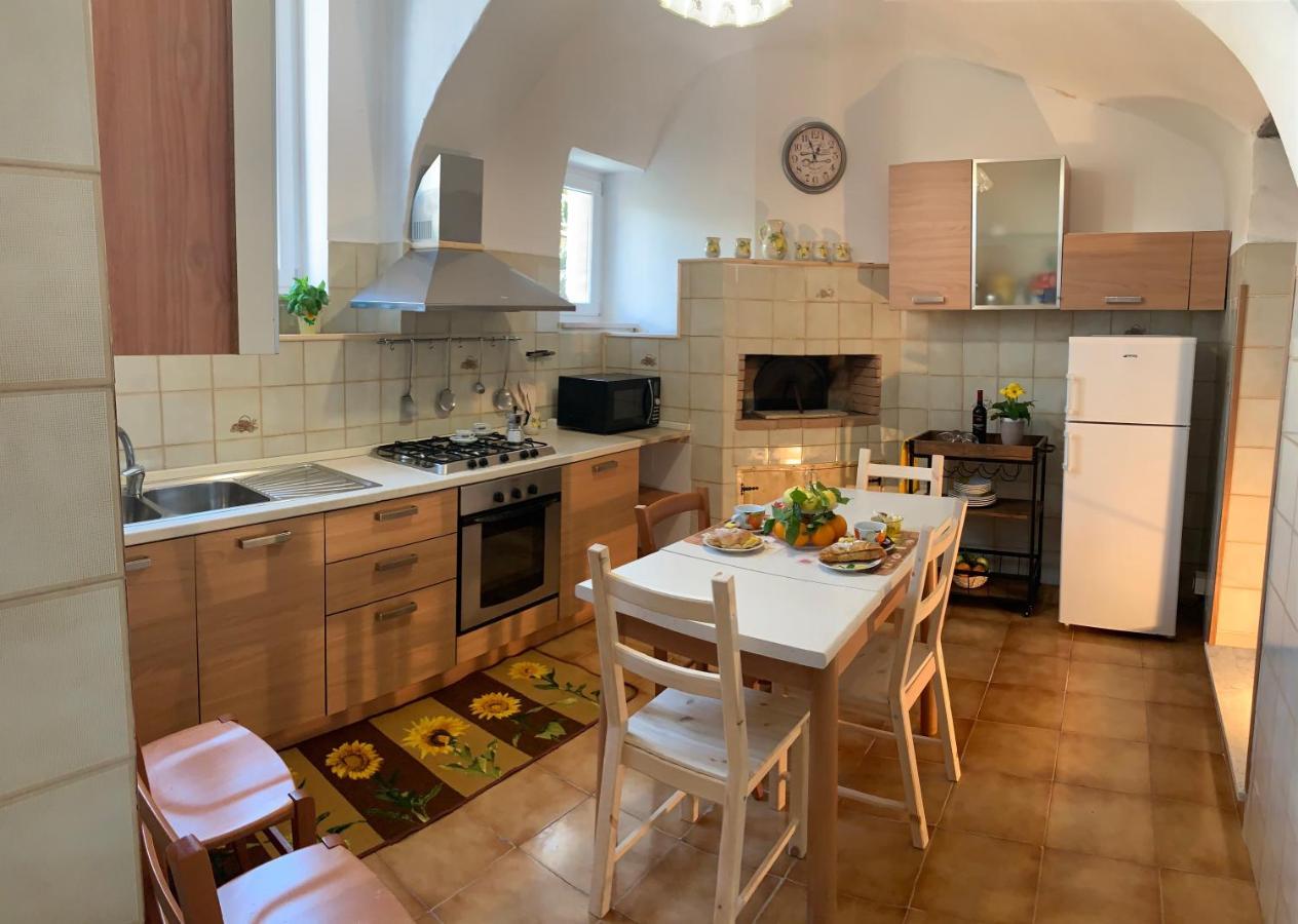 Mena Holiday House Villa ซานตาเญลโล ภายนอก รูปภาพ