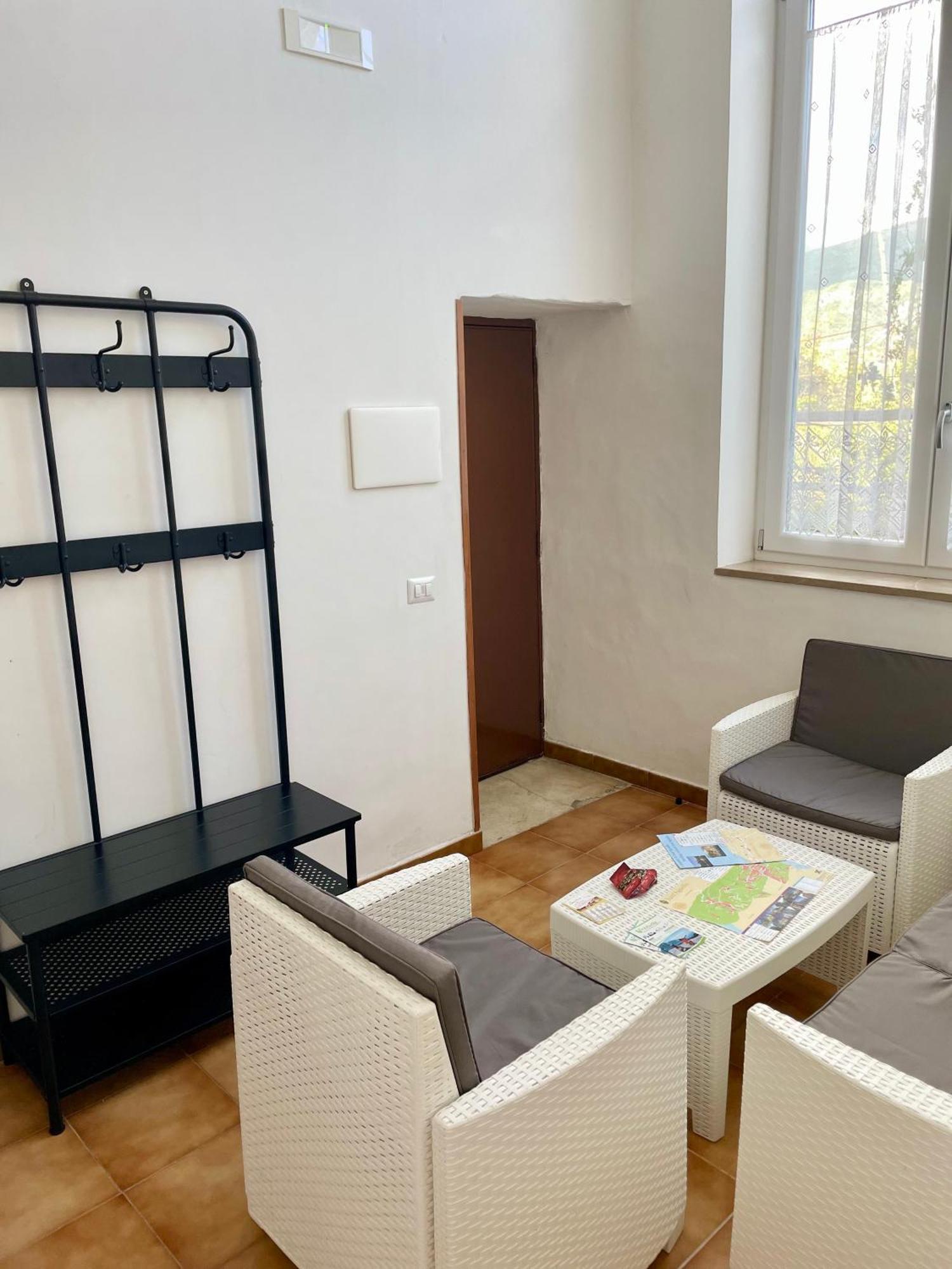 Mena Holiday House Villa ซานตาเญลโล ภายนอก รูปภาพ